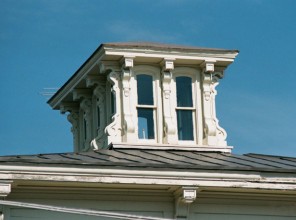 Italianate style house at 226 High