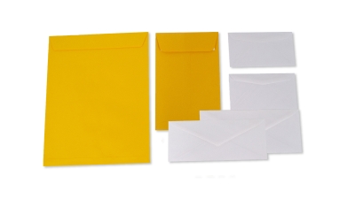 Envelopes of various shapes and sizes 