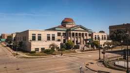 An aerial view of the library from Washington Street. 